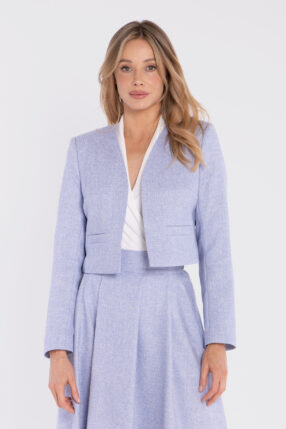 Krótka marynarka SUZANNE bez kołnierza - błękitna